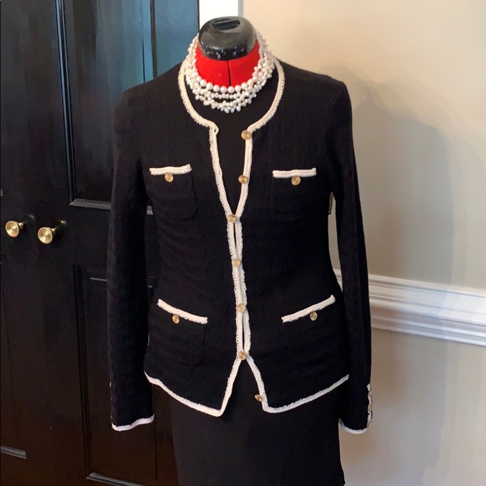 Trina Turk sweater Size M 💕Host Pick💕